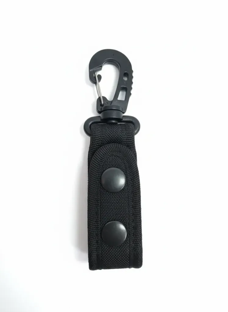 [EQ0450009NEG] Porta Llave Táctico Plastico Para Cinto